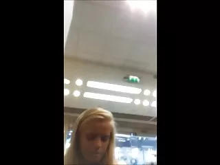 纹身屁股辣妹性交很难