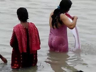 与两个华丽的色情女主角的虚幻铁杆三人行